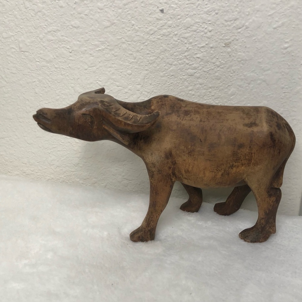Vintage Hand Carved Wooden Water Buffalo Folk Art Statue Figure Sculpture